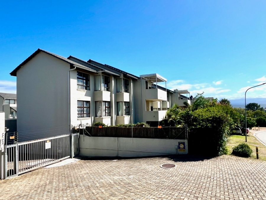 3 Bedroom Property for Sale in Bowtie Western Cape